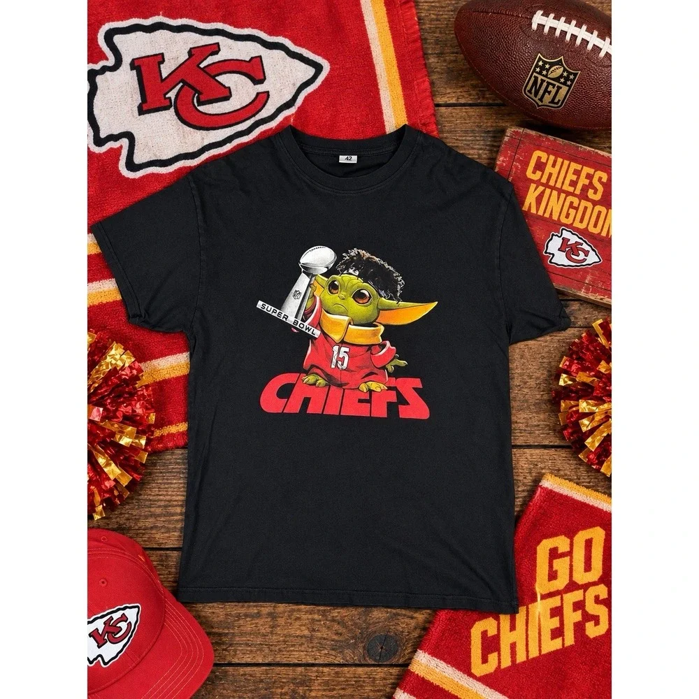 Kansas City Chiefs Grogu Mahomes #15 Super Bowl Graphic T Shirt Mens Large Black